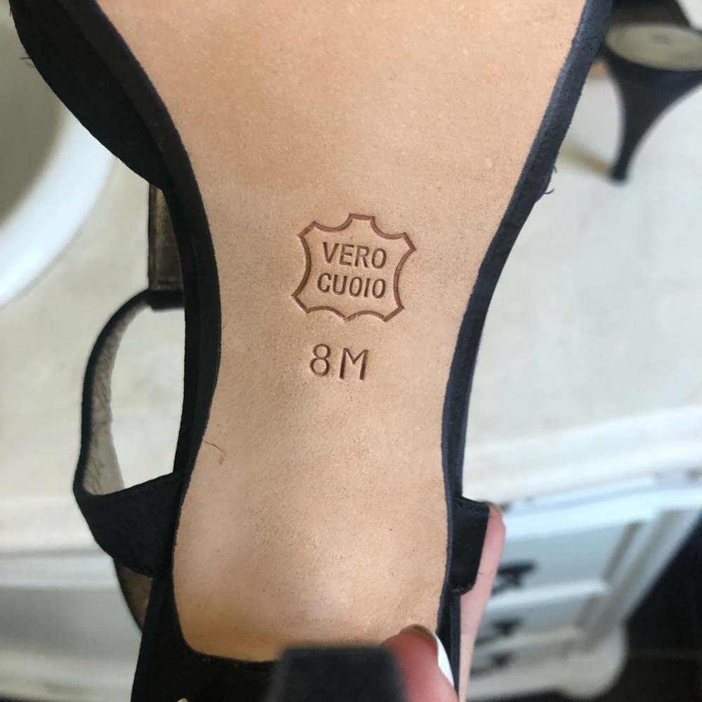 Heels - Picture 6 of 6